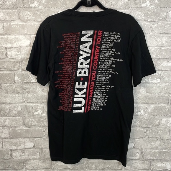 The Concert Tee Luke Bryan Tour Tee - Picture 2 of 5